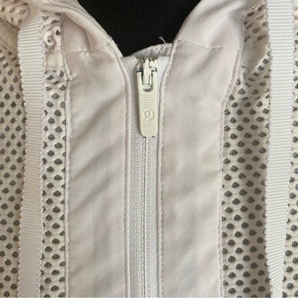 LULULEMON WHITE MESH ON MESH JACKET - Picture 12 of 13
